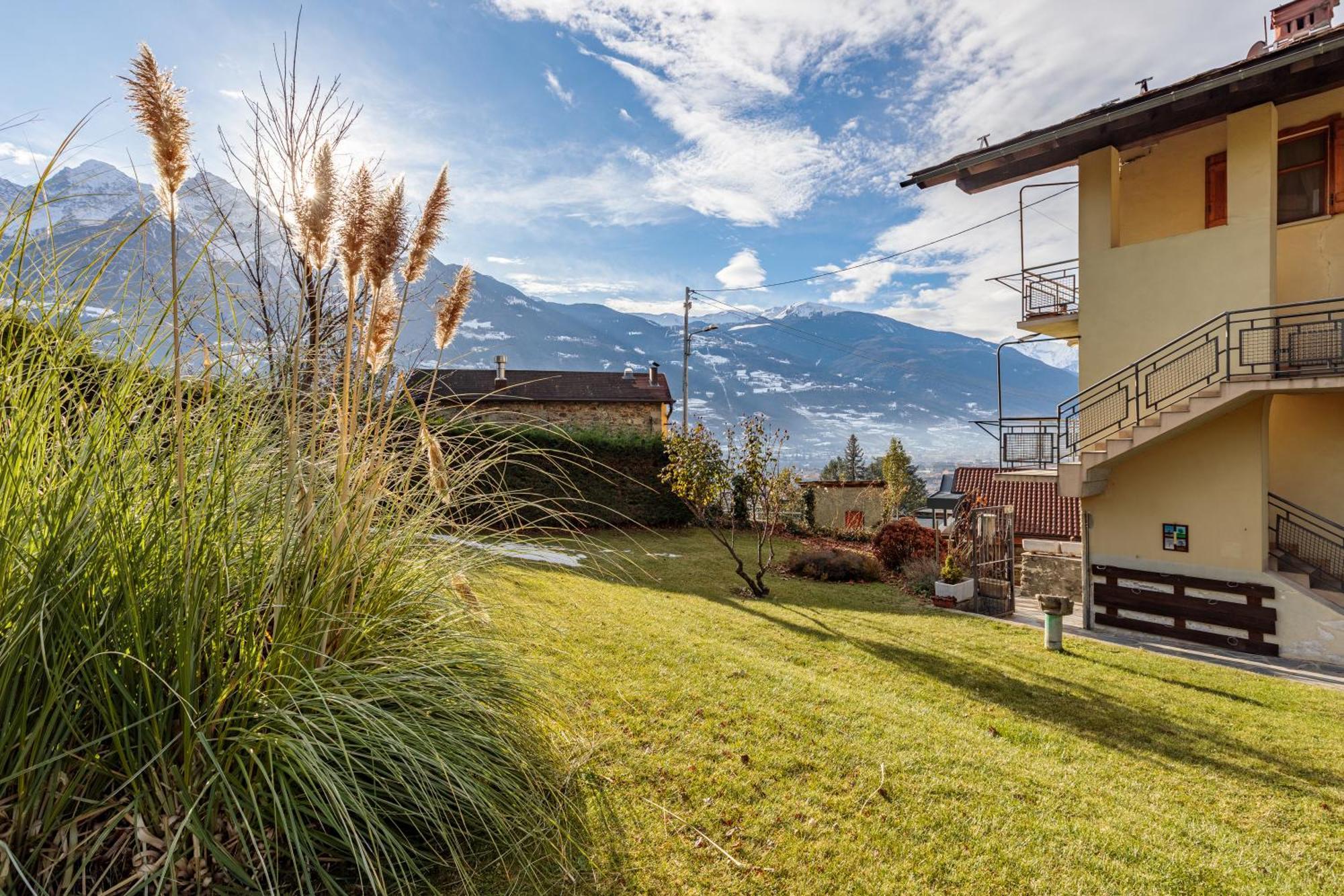 Ferienwohnung Lo Mitcho De Pouisse Aosta Exterior foto