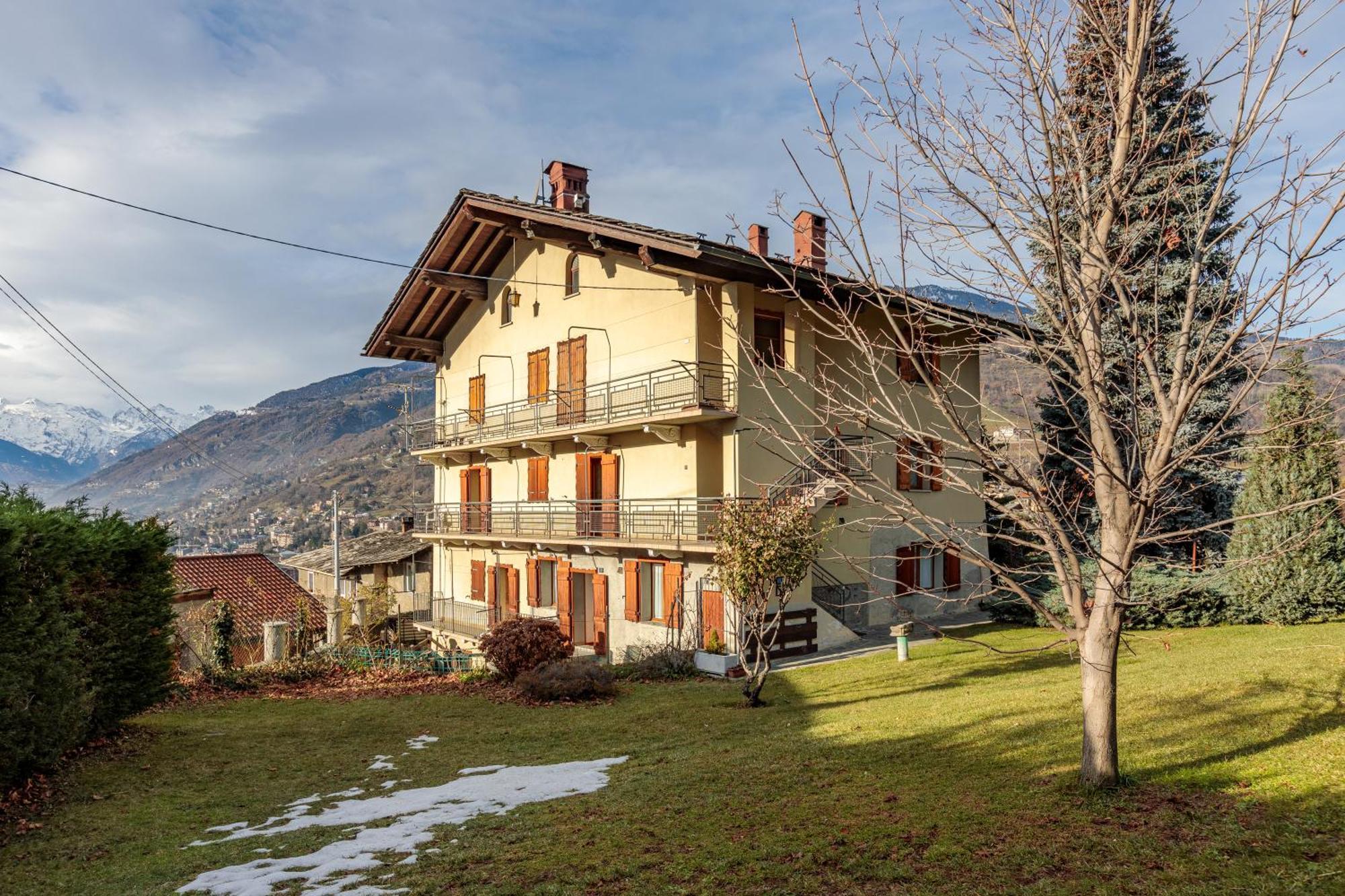 Ferienwohnung Lo Mitcho De Pouisse Aosta Exterior foto